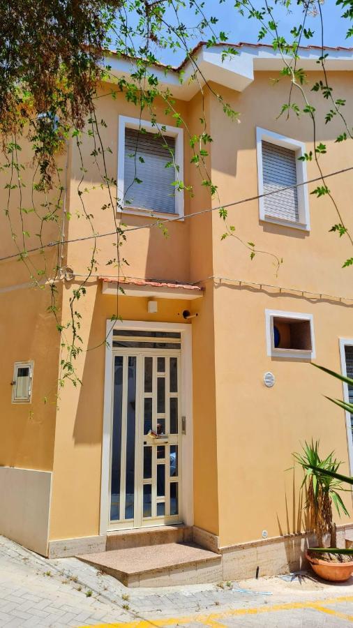 Casa Vacanze La Melagrana Модика Экстерьер фото